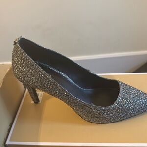 Michael Kors Sequin Point Tow Heels Gray/silver